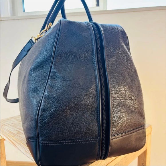 Gucci Black Leather Duffel Bag with Gold Accents - Picture 5 of 16